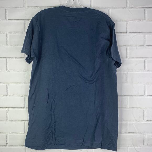 Tee Villain tshirt Ursula the Sea Witch The Little Mermaid Disney size medium - Picture 3 of 5